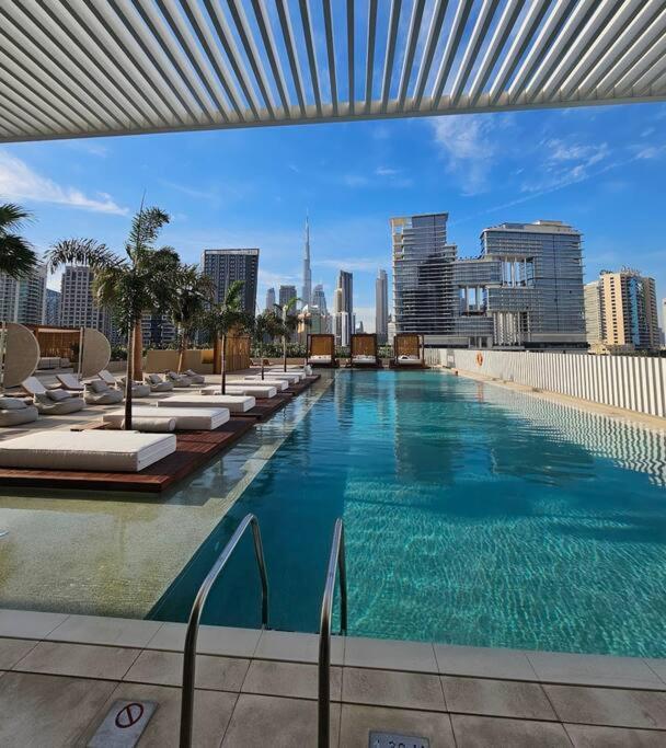 Houzzze #4 Designstudio Burj Khalifa View Appartement Dubai