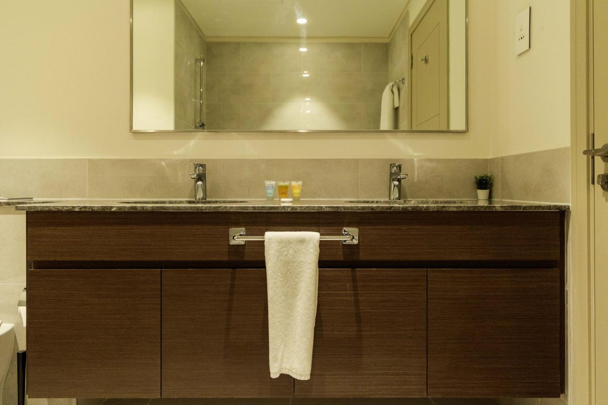 Sleeps 8 Private Cinema World Island Views Appartement *