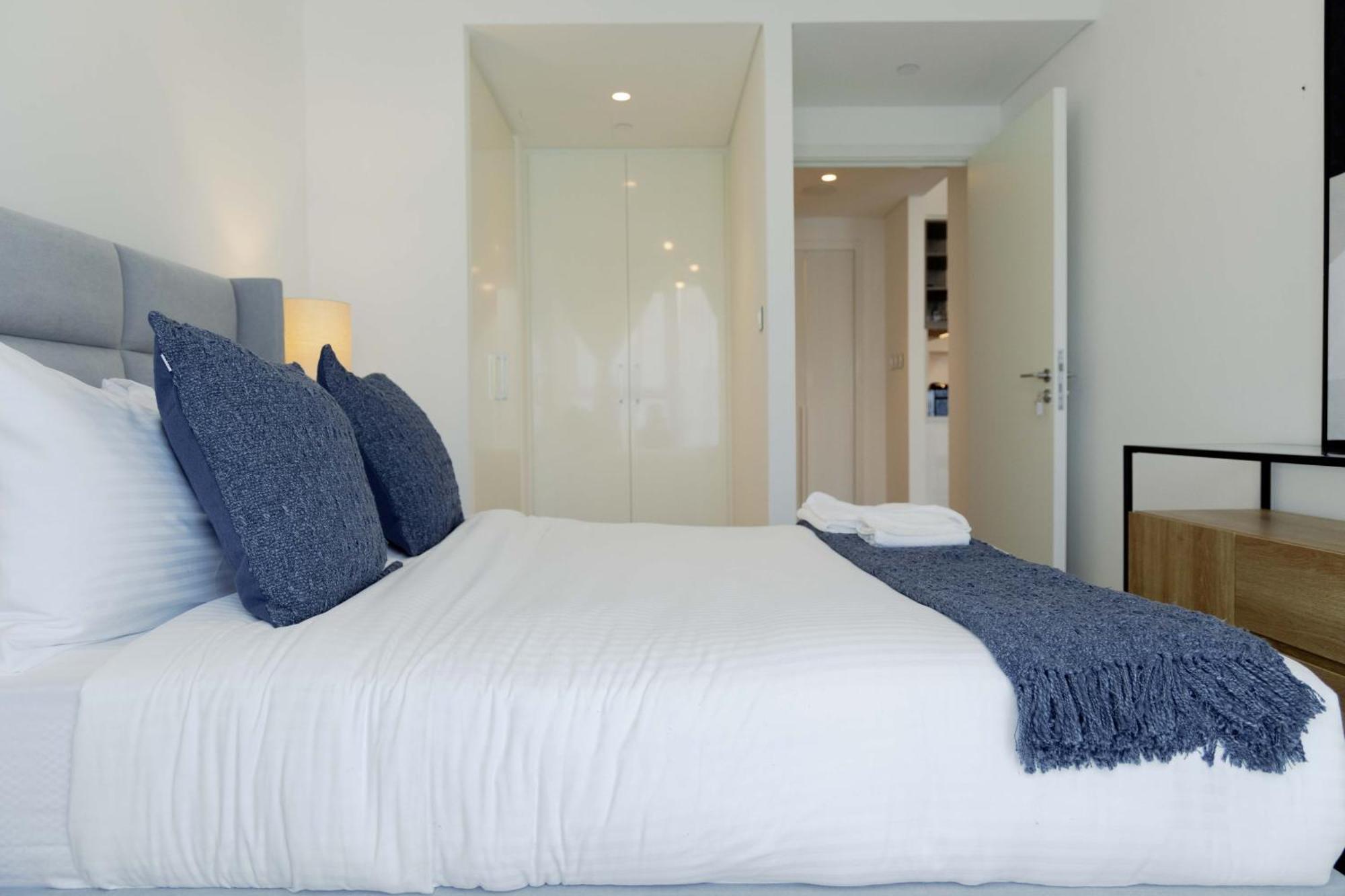 Sleeps 4 Mall Access Difc Views *