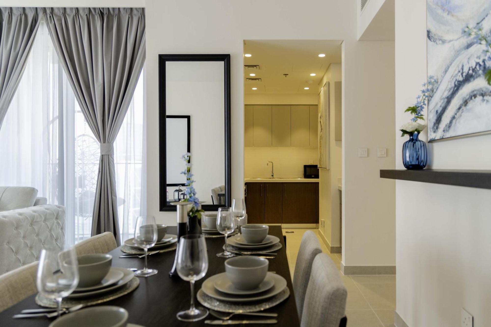 Sleeps 8 Private Cinema World Island Views *