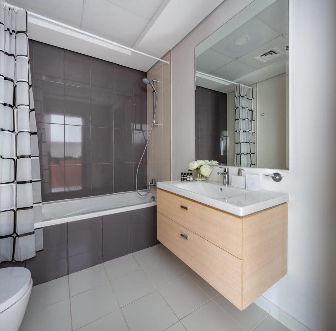 Apartament Frank Porter - Damac Hills Jasmine