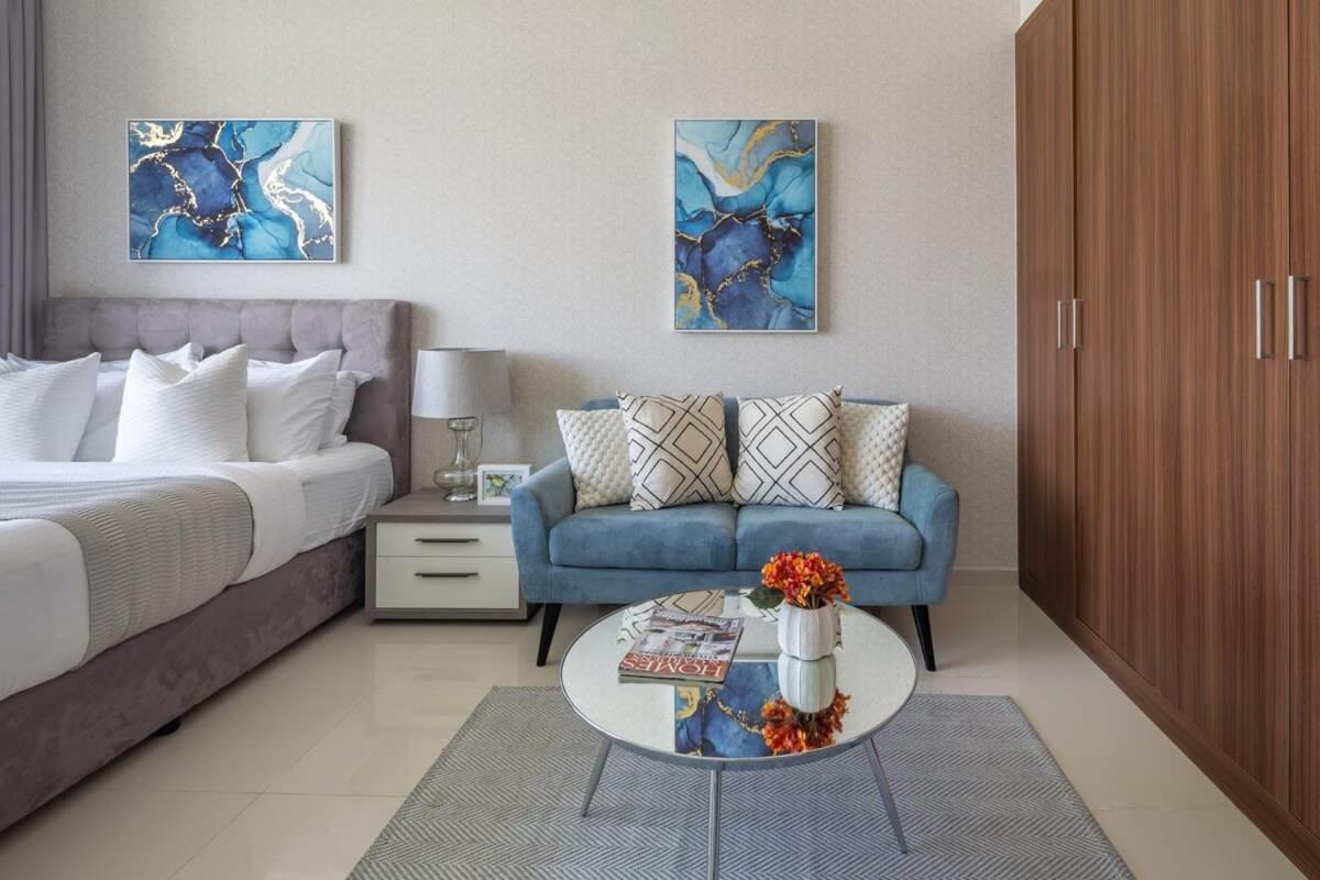 Frank Porter - Damac Hills Jasmine Apartament *