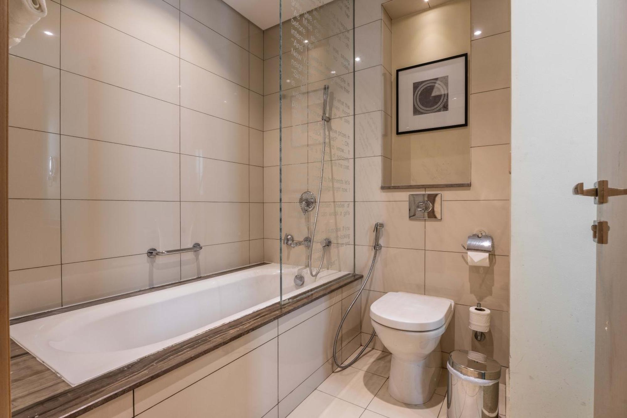 Aliving Supreme 2br Paramount Towers Business Bay With Burj Khalifa View 6202 Appartement *