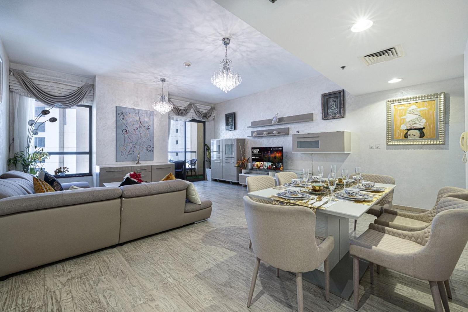Stylish And Sleek: Modern Well-furnished One Bedroom Hall And Kitchen * Dubaï