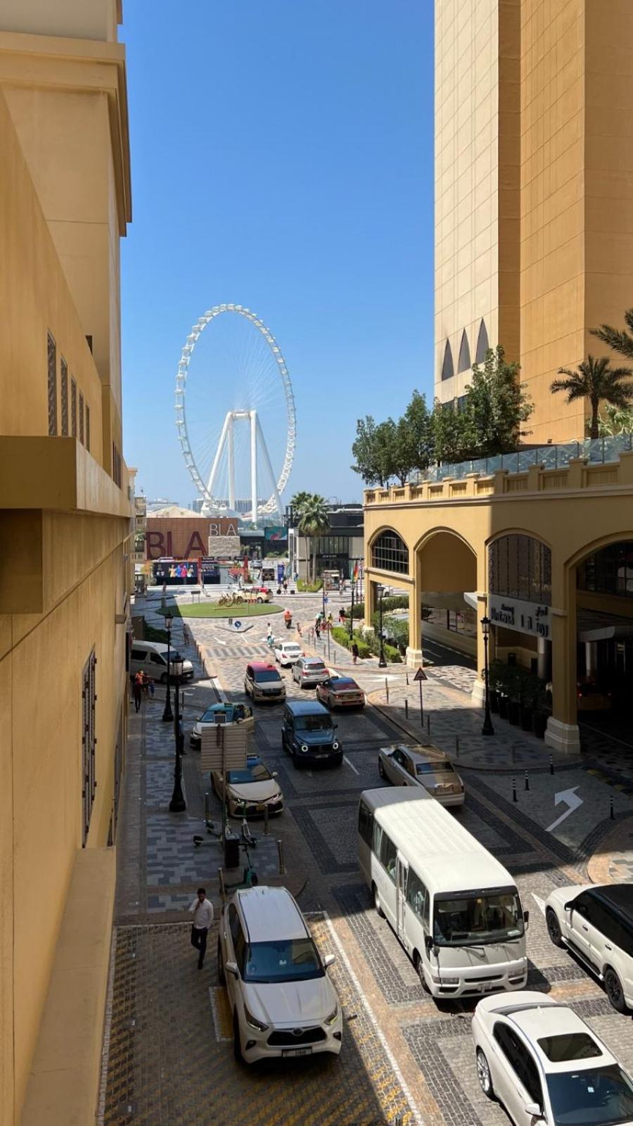 Appartement Stylish And Sleek: Modern Well-furnished One Bedroom Hall And Kitchen Dubaï