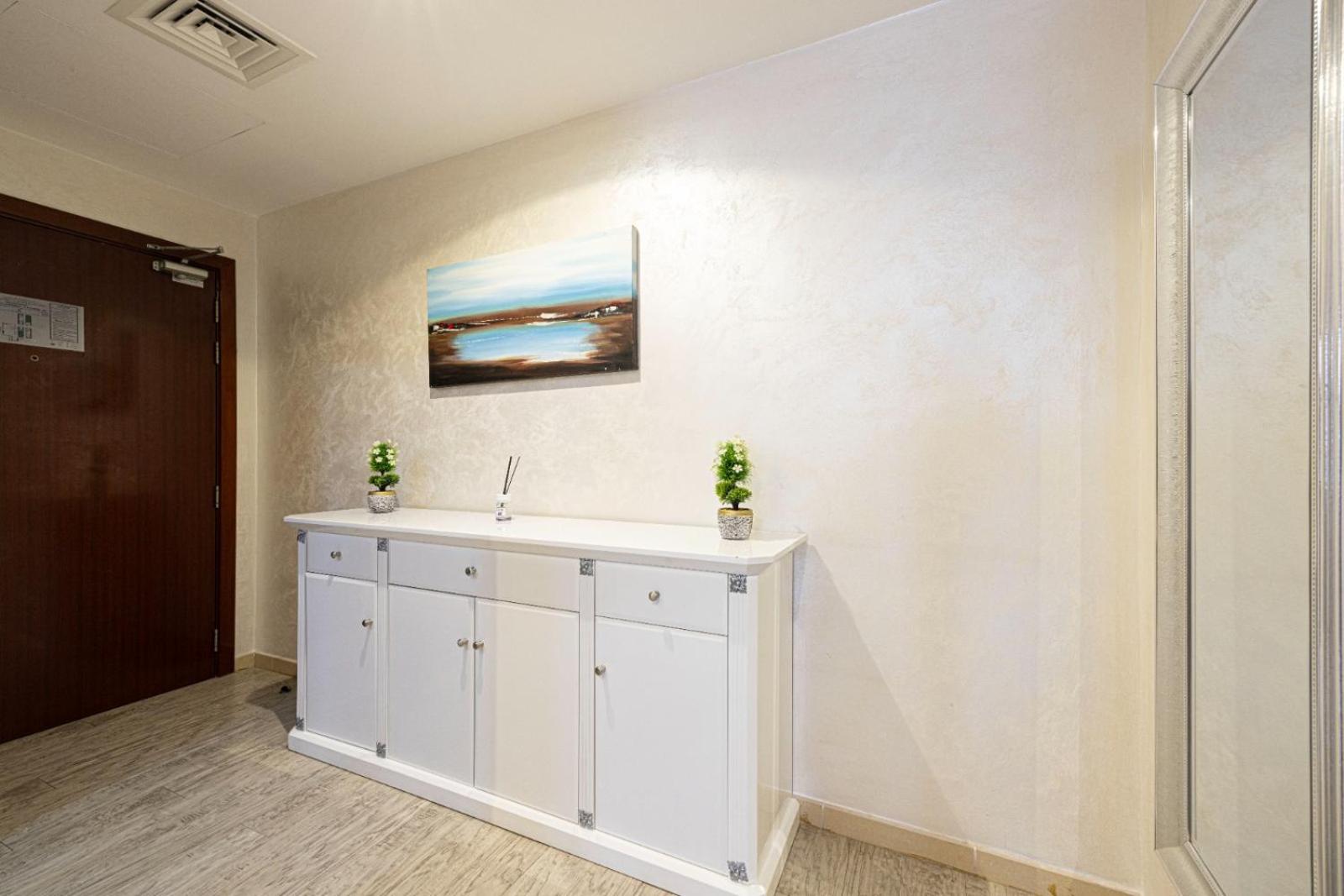 Stylish And Sleek: Modern Well-furnished One Bedroom Hall And Kitchen Appartement