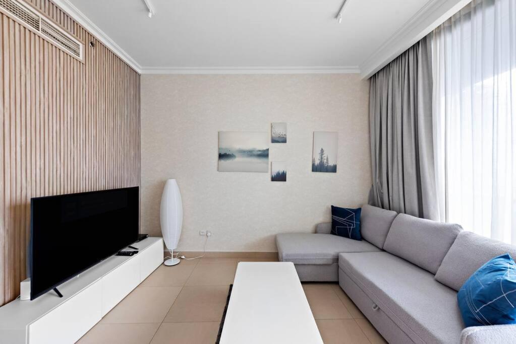Apartamento First Class 1br Skyline & Sea View Dubái