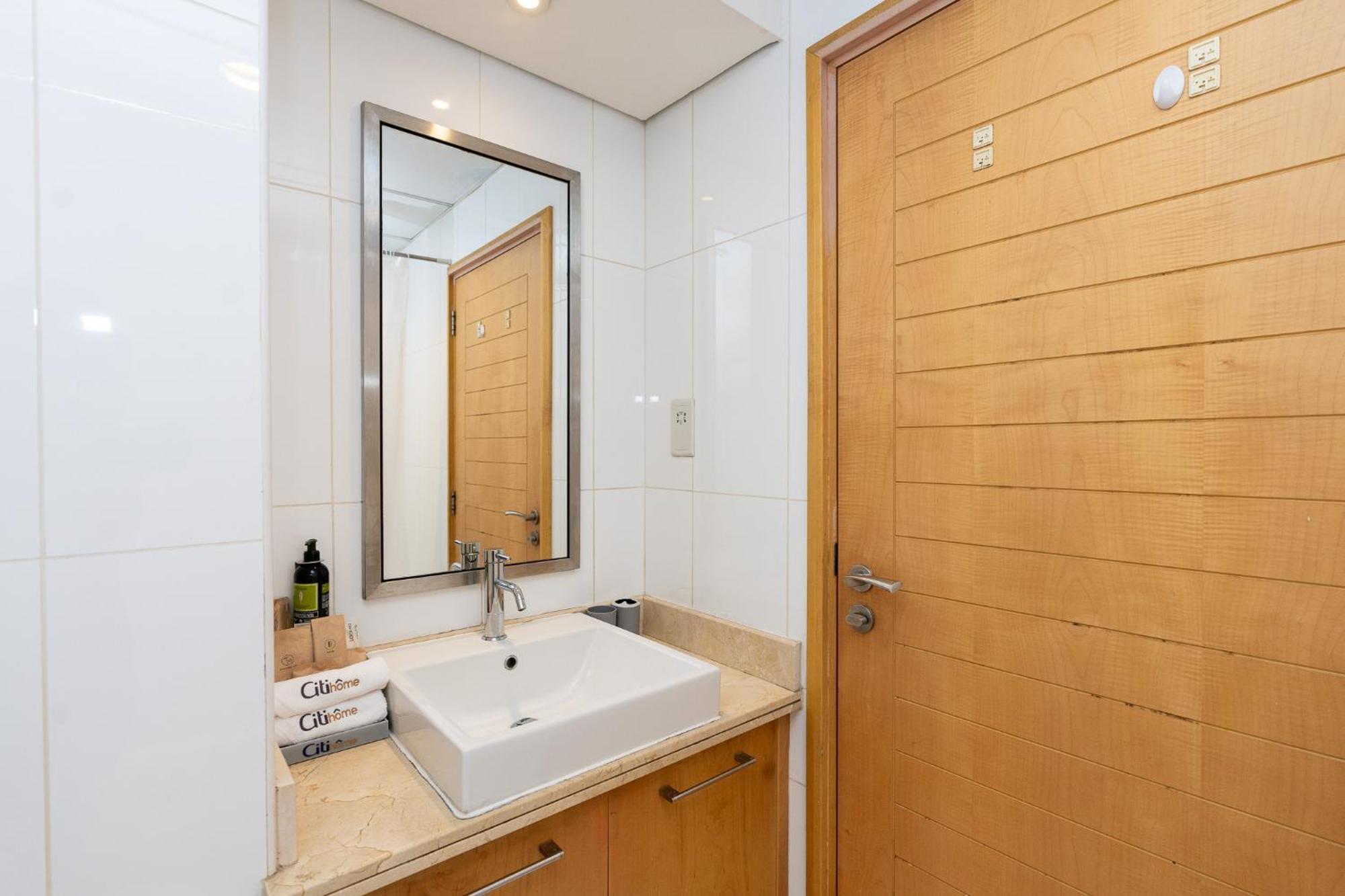 Citihome- Luxurious Downtown Apartemen *