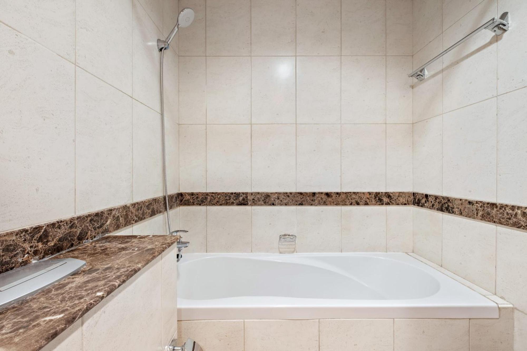 Appartement Silkhaus Luxury 1 Bdr With Metro Nearby *