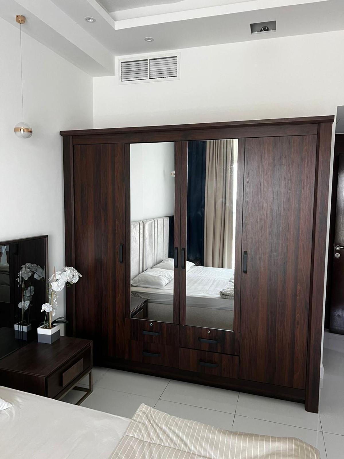 Apartamento 1bhk Serviced Luxury With Kids Dubai
