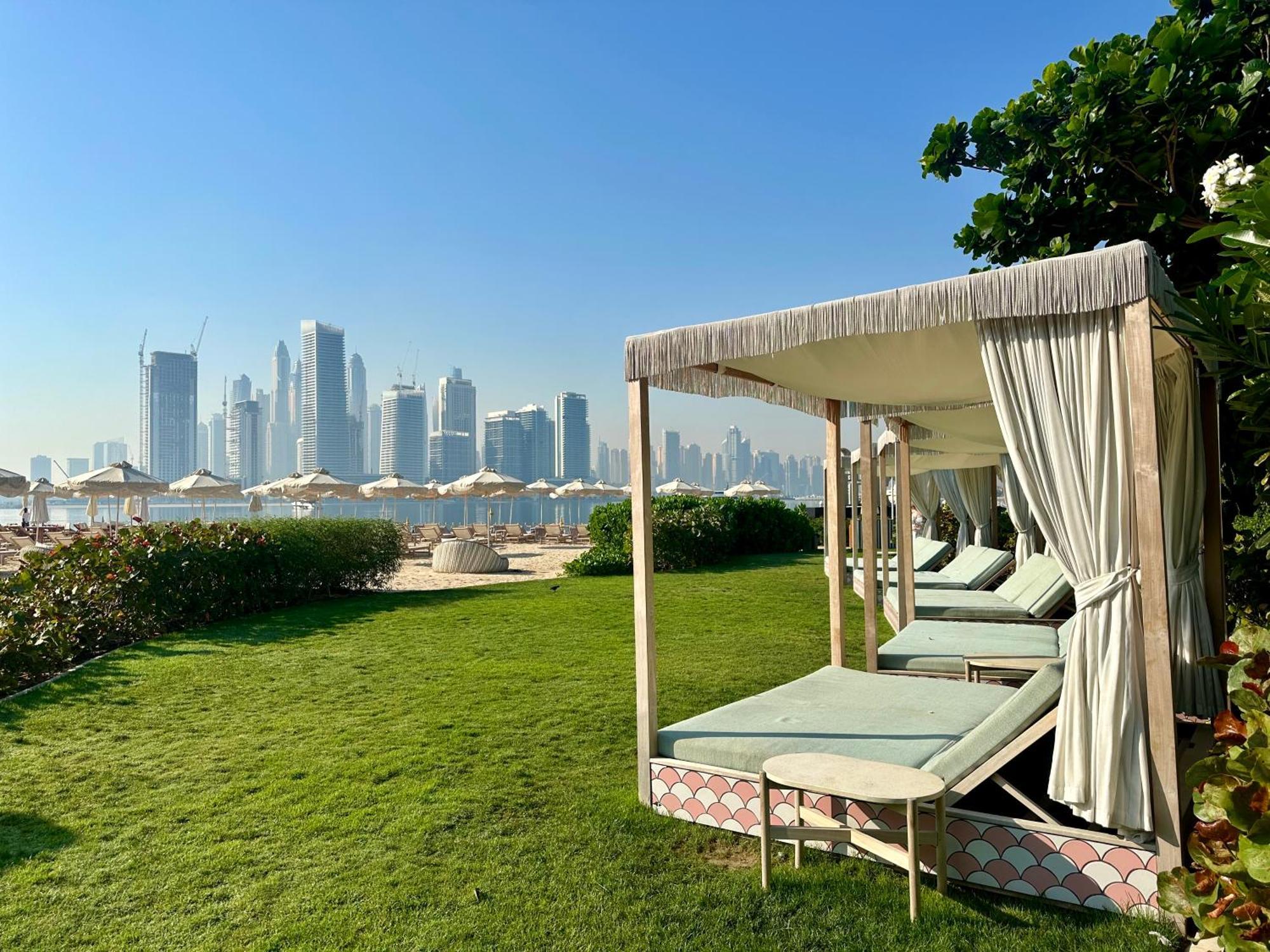 Beachfront Haven Lejlighed *