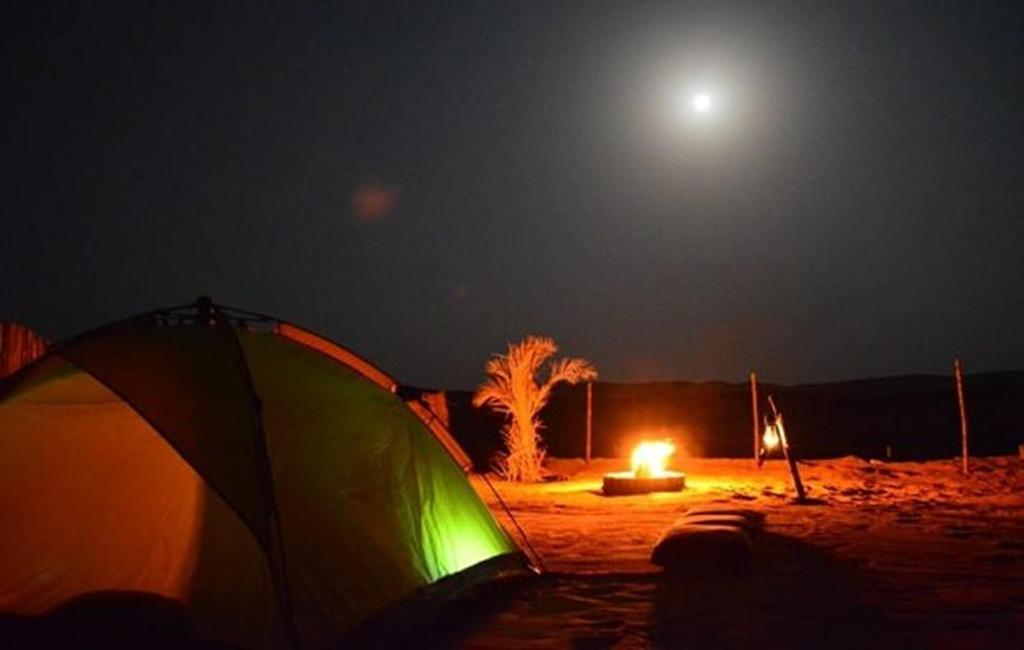 Hébergement de vacances For Stays, Event Parties, Holidays With Foods And Entertainments