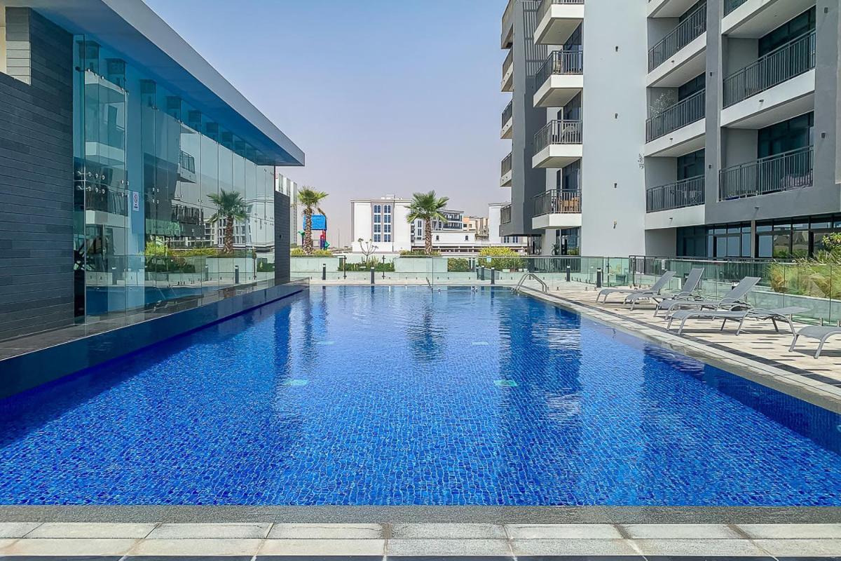 Frank Porter - Sunrise Legend * Dubai