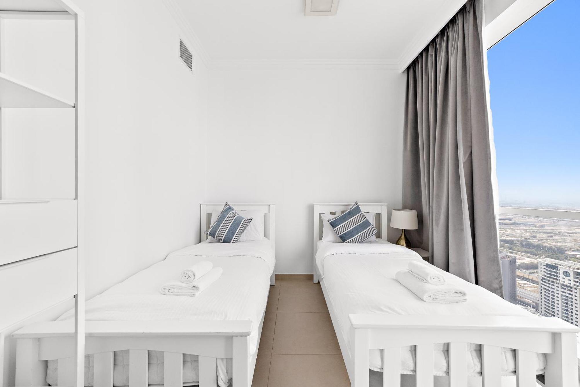 2 Bedroom With Direct Free Access - Al Bateen Towers Appartement