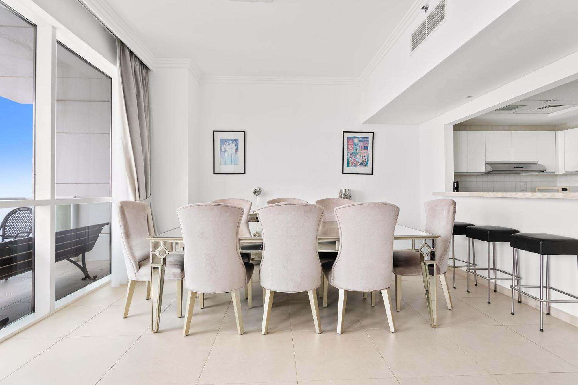2 Bedroom With Direct Free Access - Al Bateen Towers * Dubaï