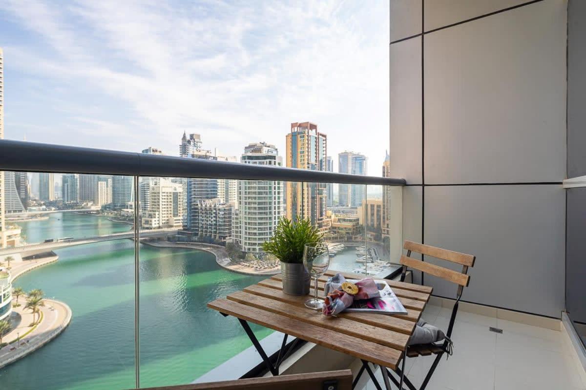 Appartement Frank Porter - Baycentral Dubaï