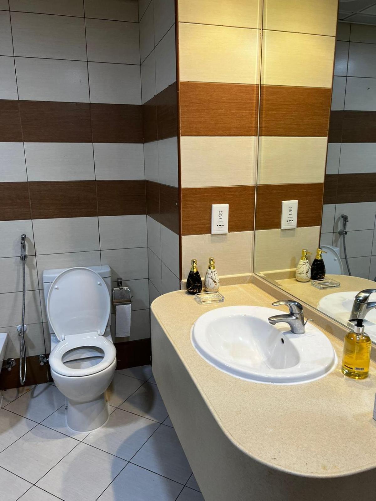 Apartment Entire Serviced Unit Excellence Dubai