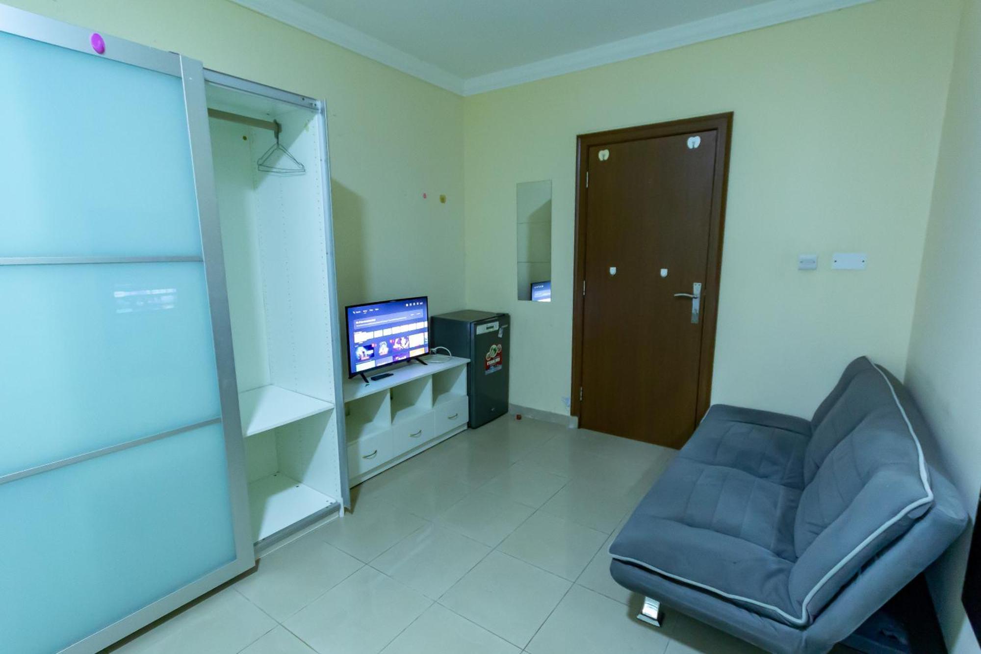 Lägenhet Spacious For Girls In Marina فتيات فقط *