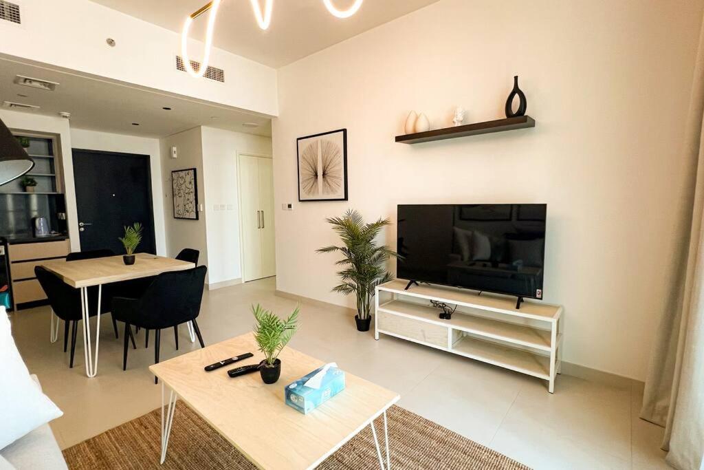 Apartment Elegant 1-bedroom Burj Khalifa View Burj Crown *
