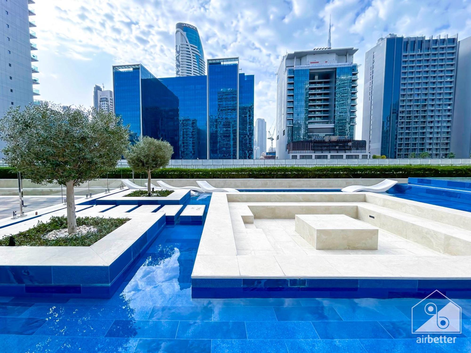 Gorgeous 1b With Balcony In Business Bay Dubaï