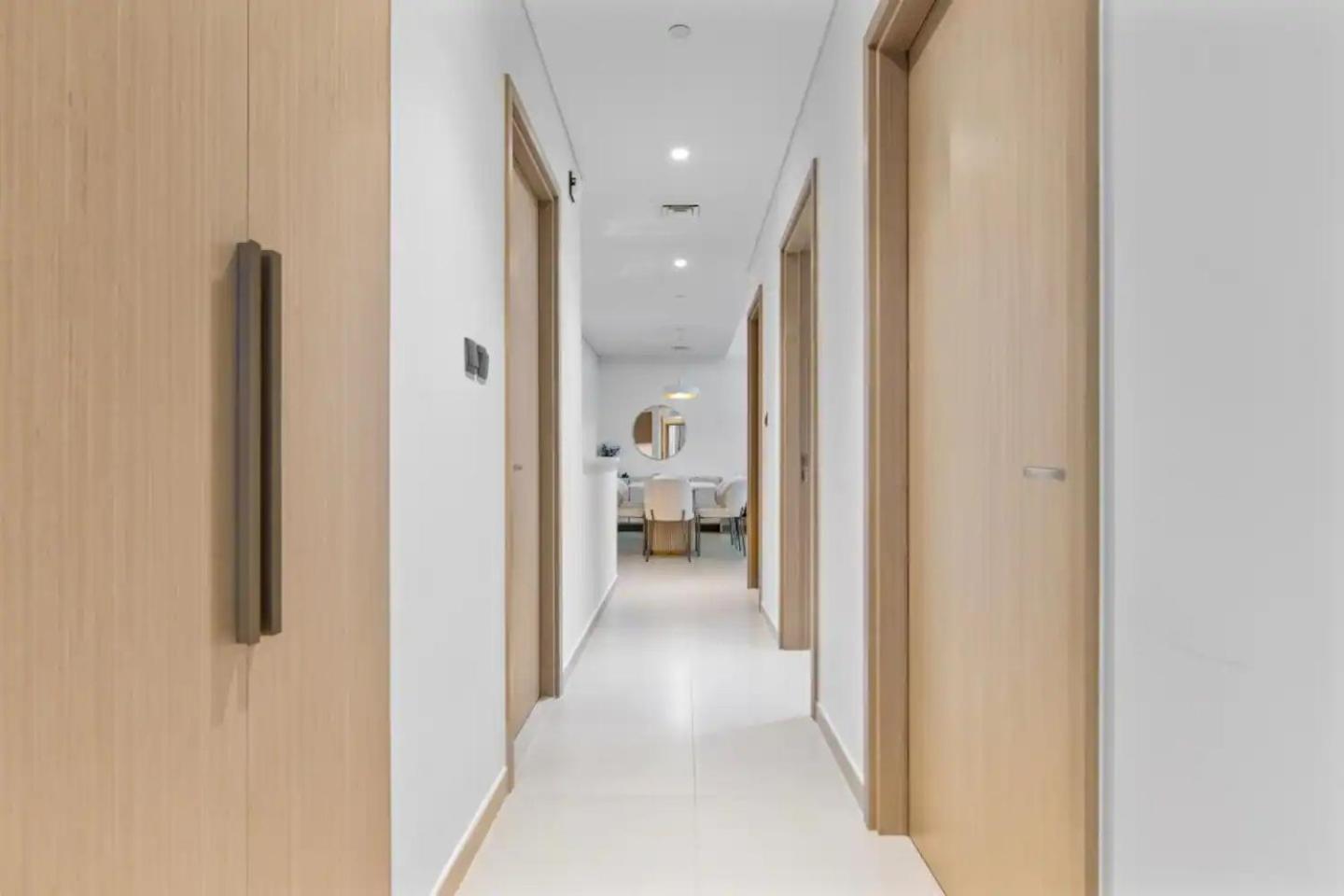 Apartemen Spacious And Overlooking Burj & Fountains Dubai