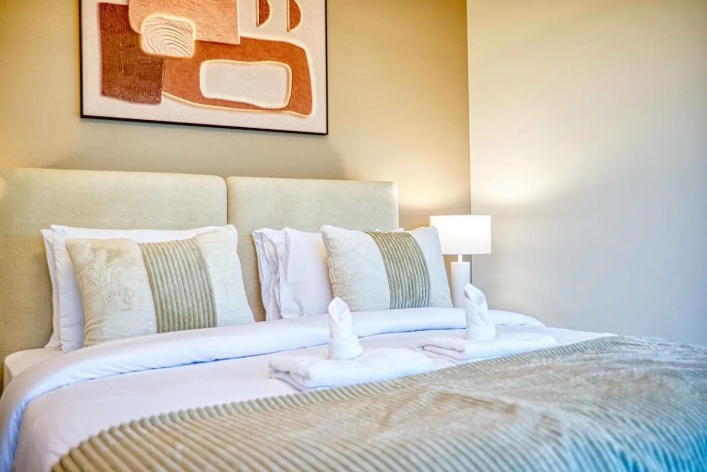 Apartemen Spacious And Overlooking Burj & Fountains