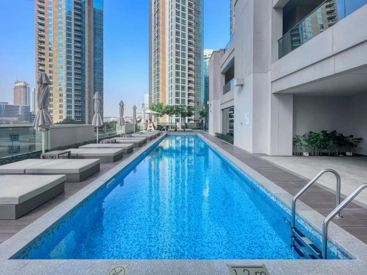 Apartemen Spacious And Overlooking Burj & Fountains Dubai