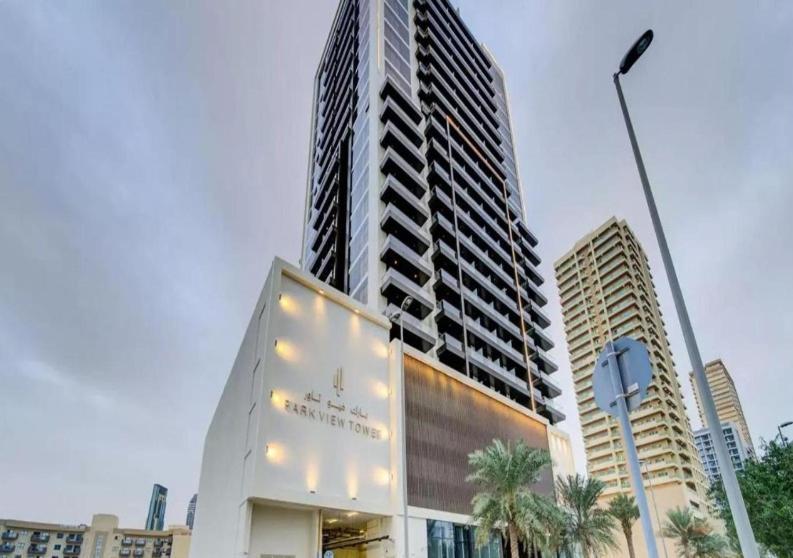 Elegant In Park View Tower Jvc