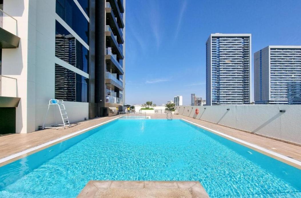 Elegant In Park View Tower Jvc