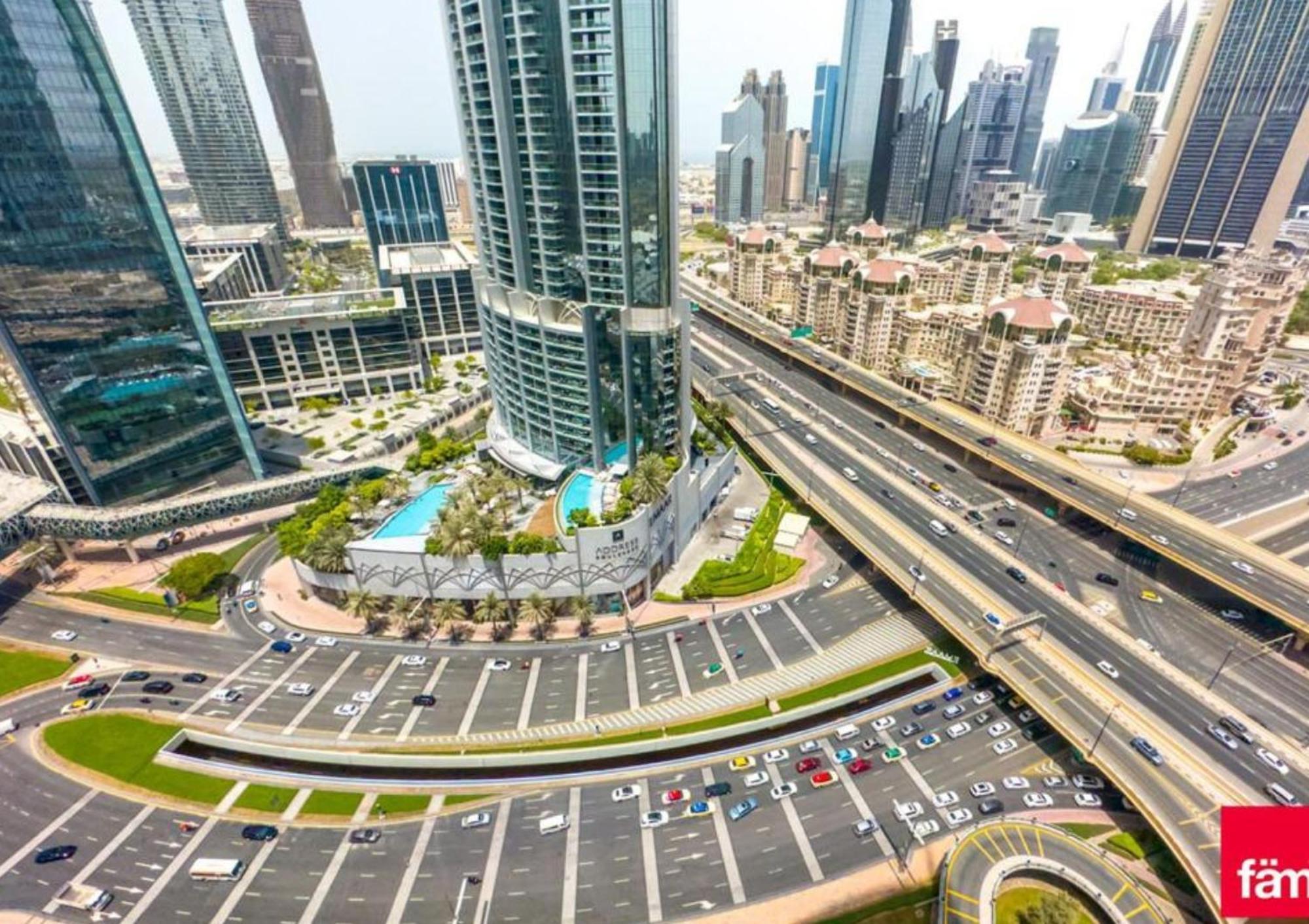 Partial Burjkhalifa Studio, Interconnecting To Mall Dubai