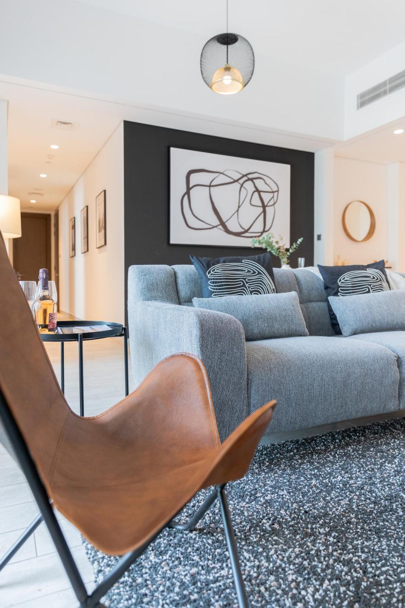 Eden's - Millennium Atria Residences Apartment