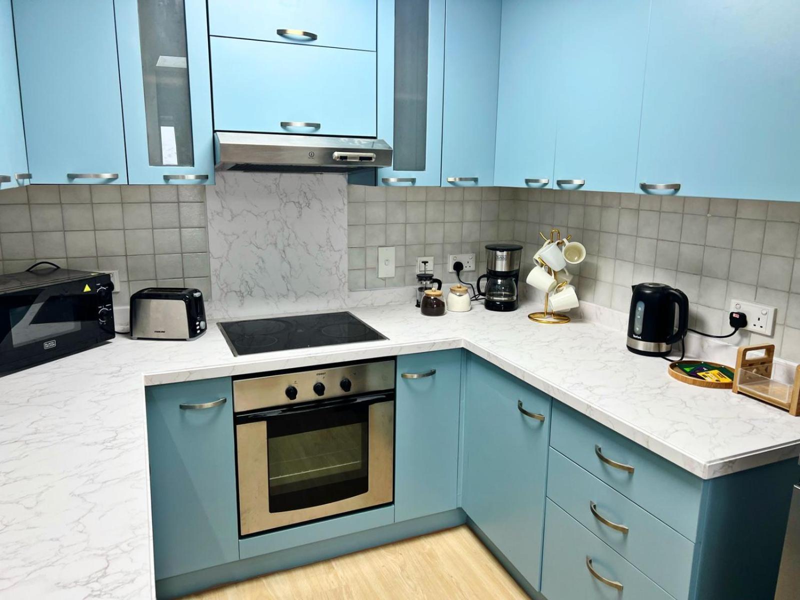 Newly Renovated Marina & Sea View Family Dubai
