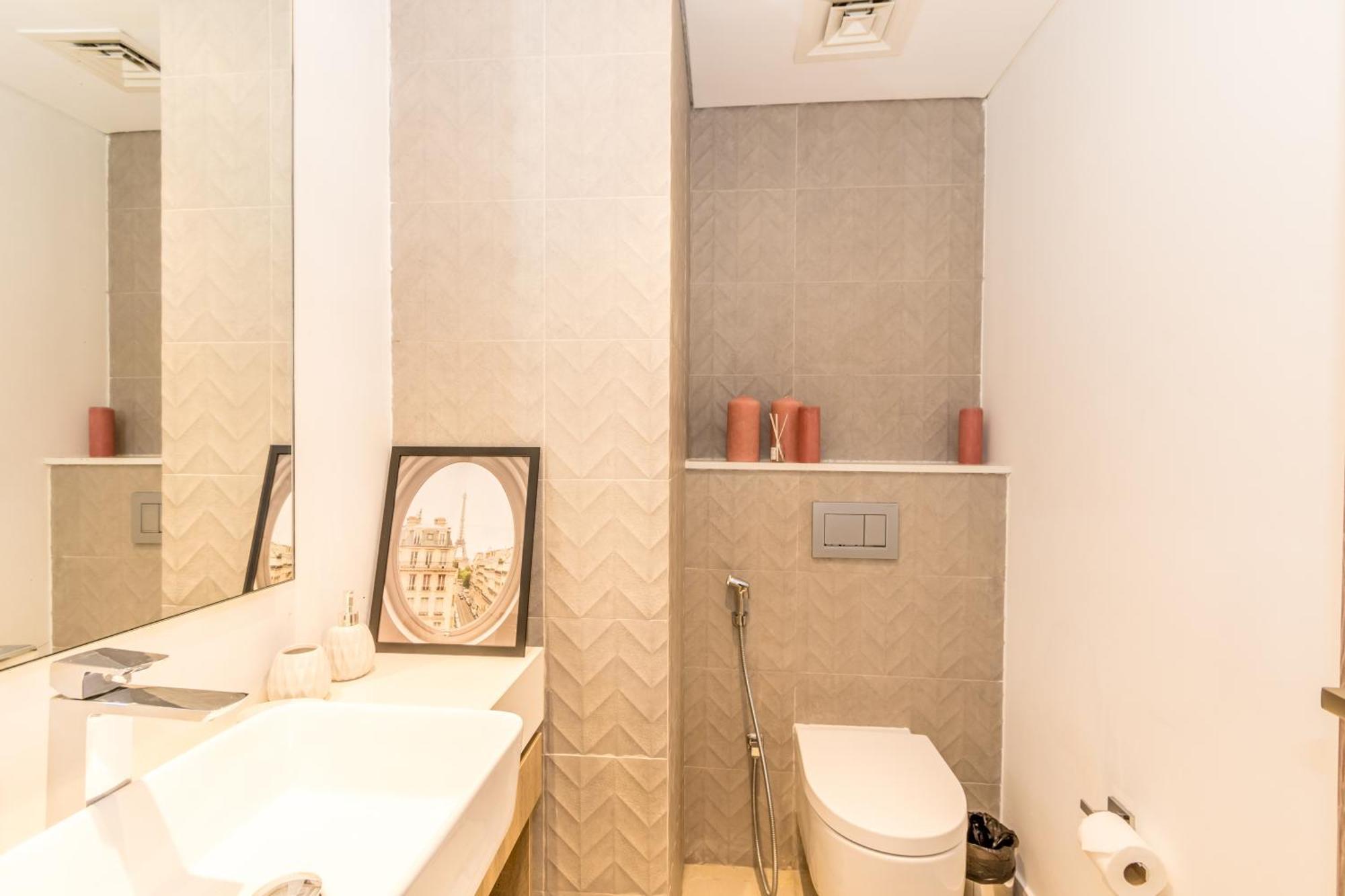 Gma Liv 2br Partly Sea View Dubaï