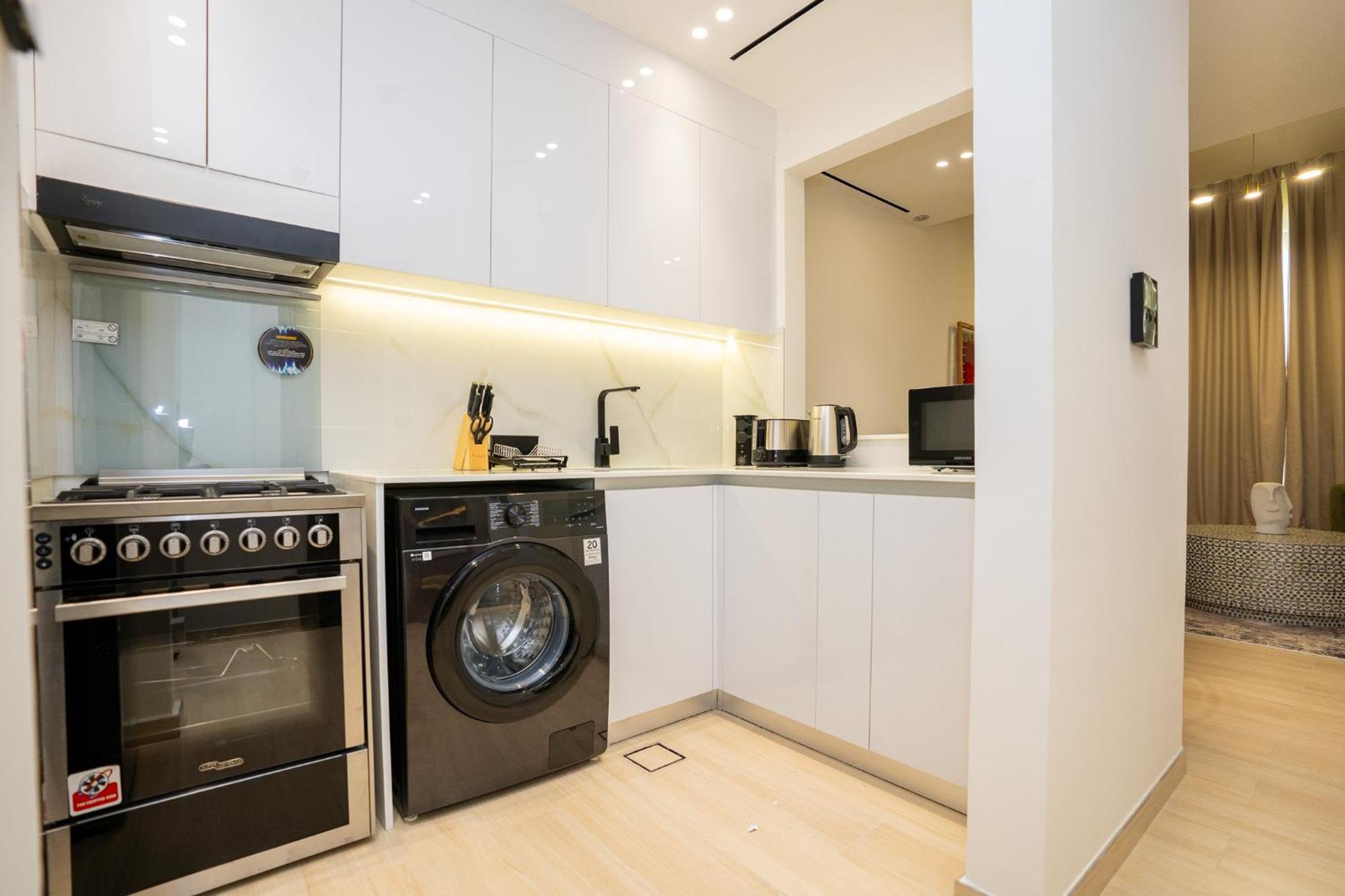 Citihome Sleek And Stylish Brand New 1br