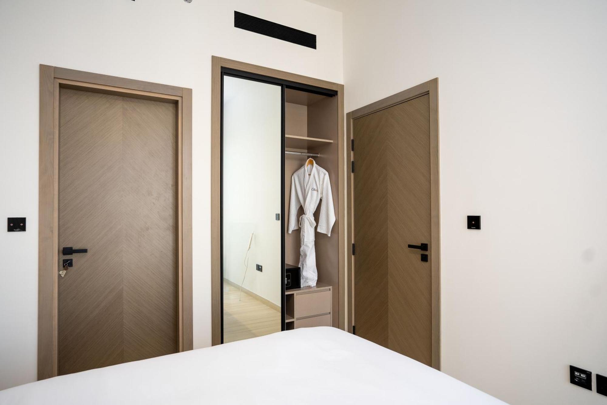 Citihome Sleek And Stylish Brand New 1br Dubai