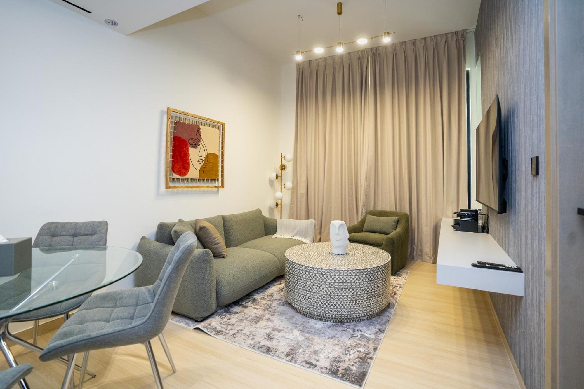 Apartment Citihome Sleek And Stylish Brand New 1br *