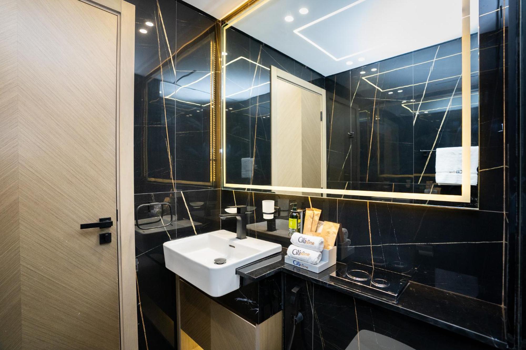 Citihome Sleek And Stylish Brand New 1br Apartment *