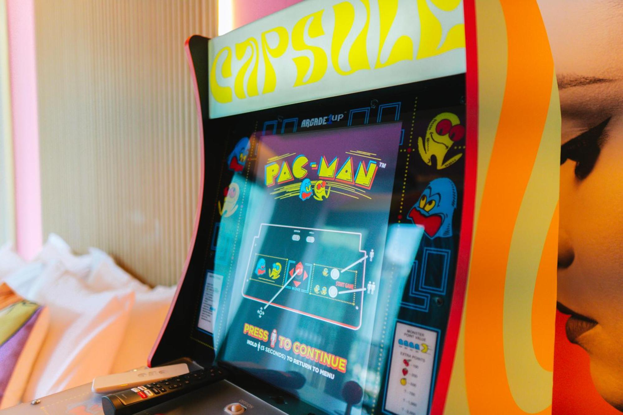 Capsule Flora Business Bay View Burj Khalifa-pool Table-game Arcade-projector-playstation 5 Apartamento *