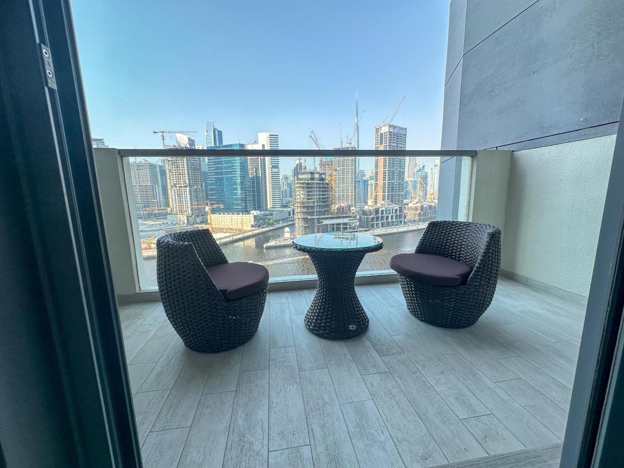Appartement 2-bedroom Unit - Business Bay Dubaï