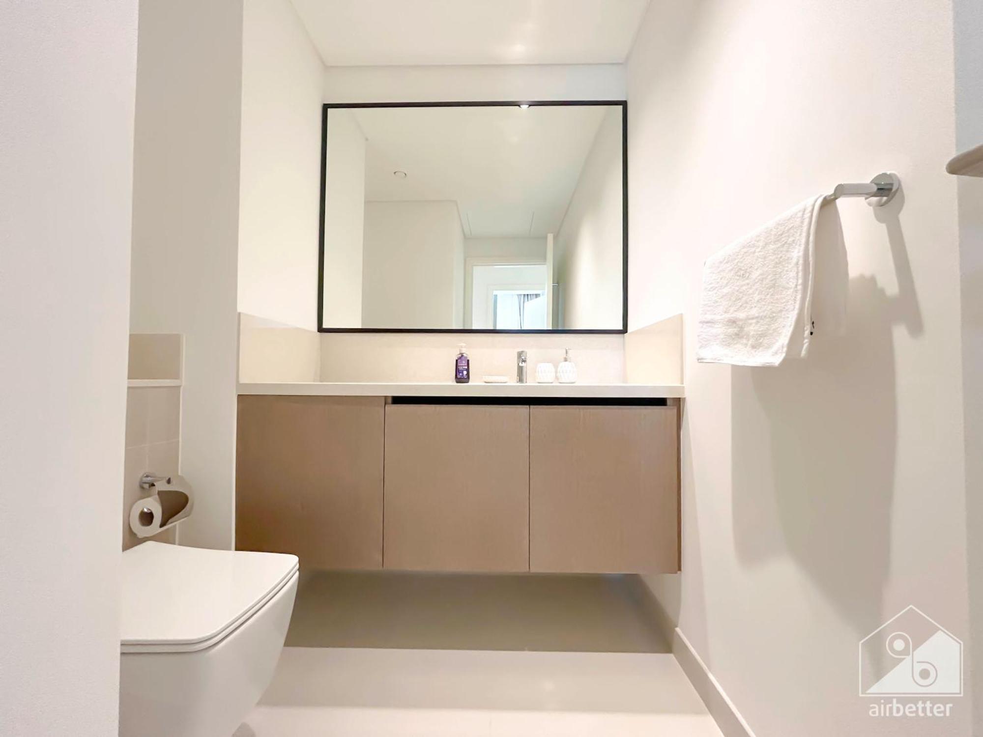 Luxury Burj Crown 4bedroom Balcony & Downtown View Dubái