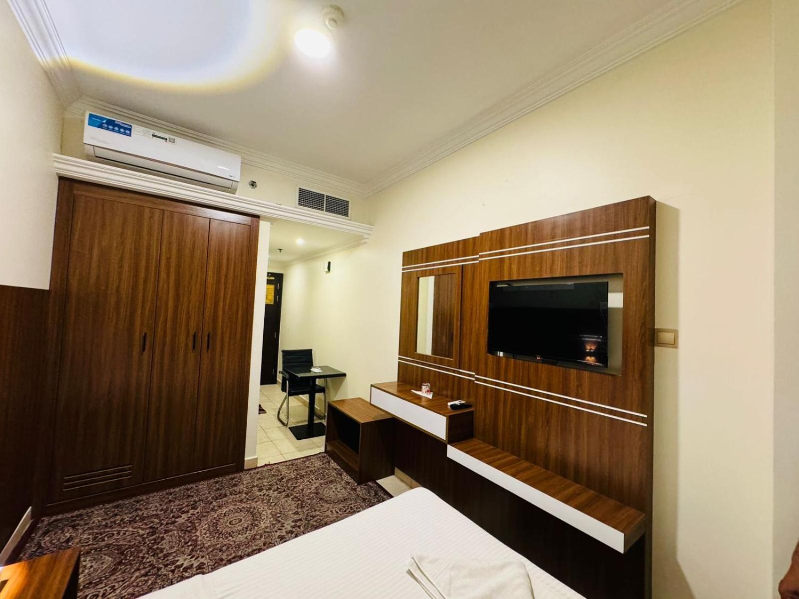 The Grand Blue Sky Hotel *