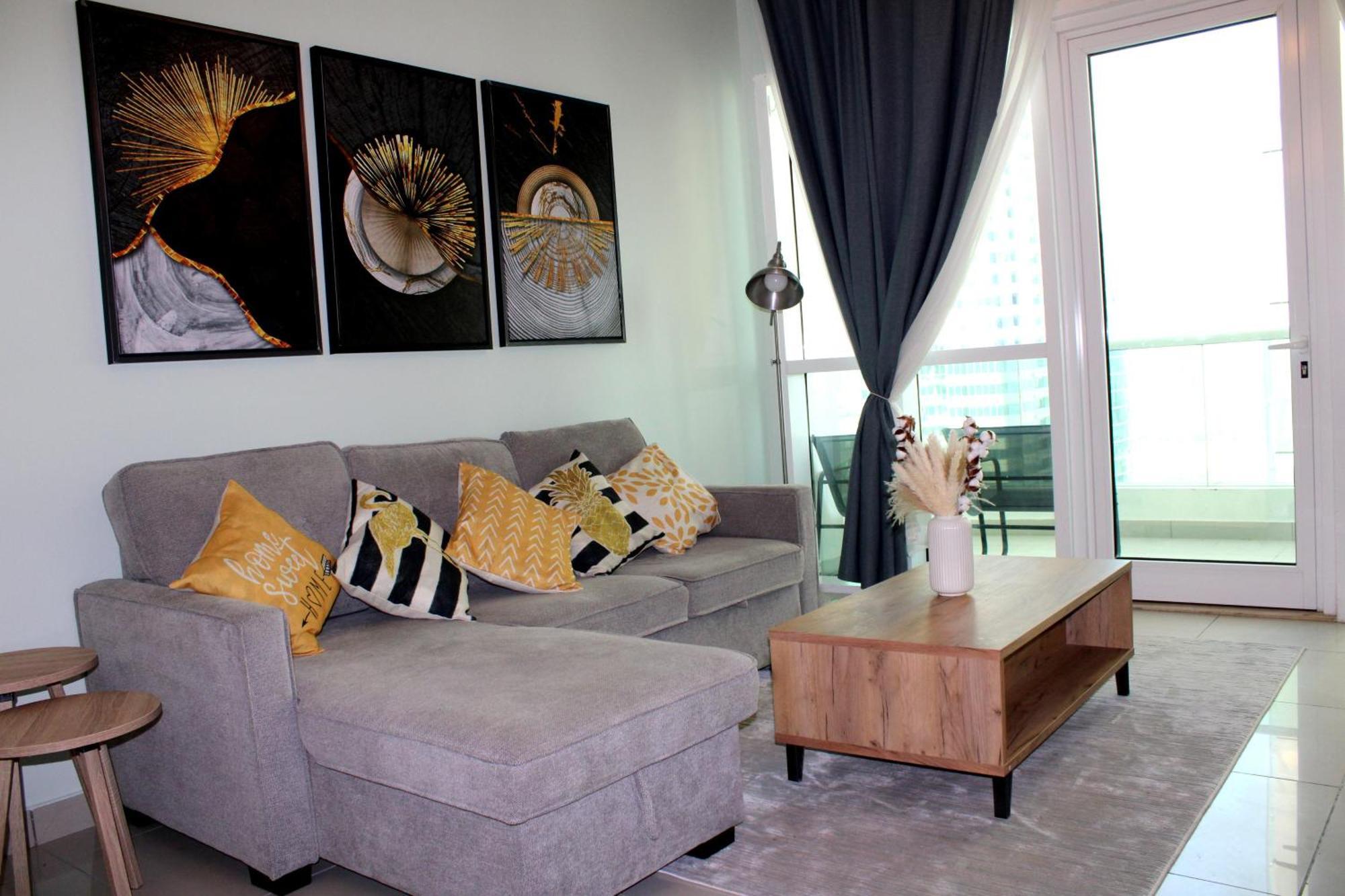 Skyline Haven In Marina Apartemen