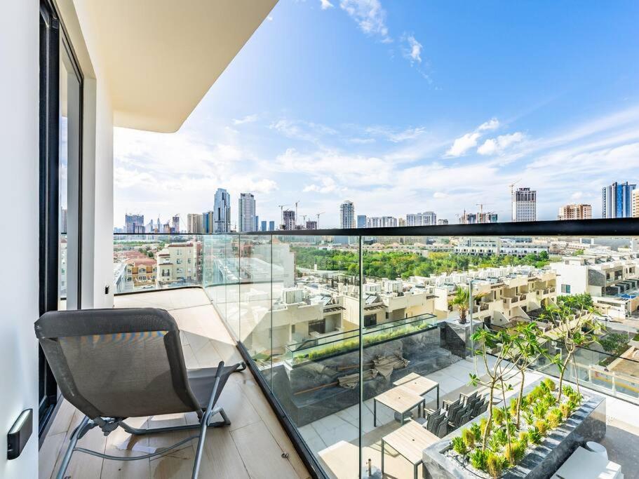 Stunning With Artful Interior And Urban Views * Dubai