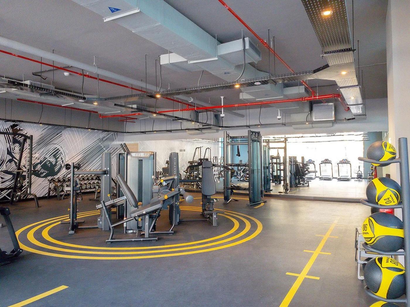 Warm Cozy Partial Sea View In Marina With Modern Gym & Pool, Steps To Jbr Beach, Marina Walk & Metro Dubai