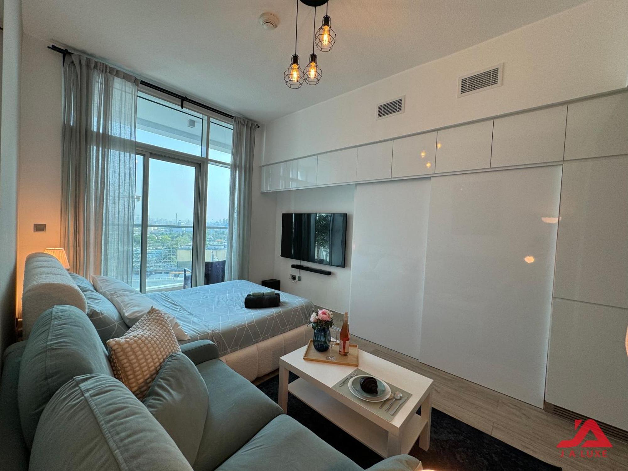 Apartament Warm Cozy Partial Sea View In Marina With Modern Gym & Pool, Steps To Jbr Beach, Marina Walk & Metro