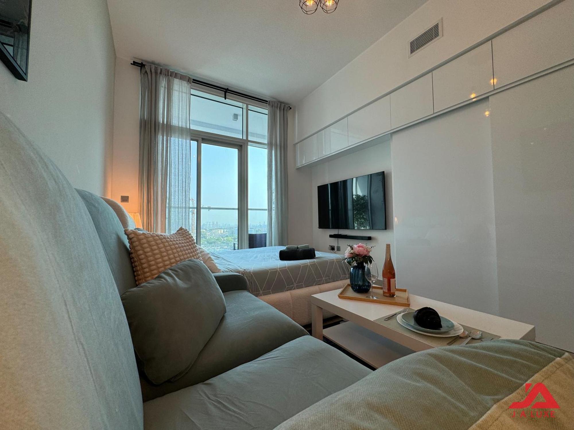 Warm Cozy Partial Sea View In Marina With Modern Gym & Pool, Steps To Jbr Beach, Marina Walk & Metro Apartament