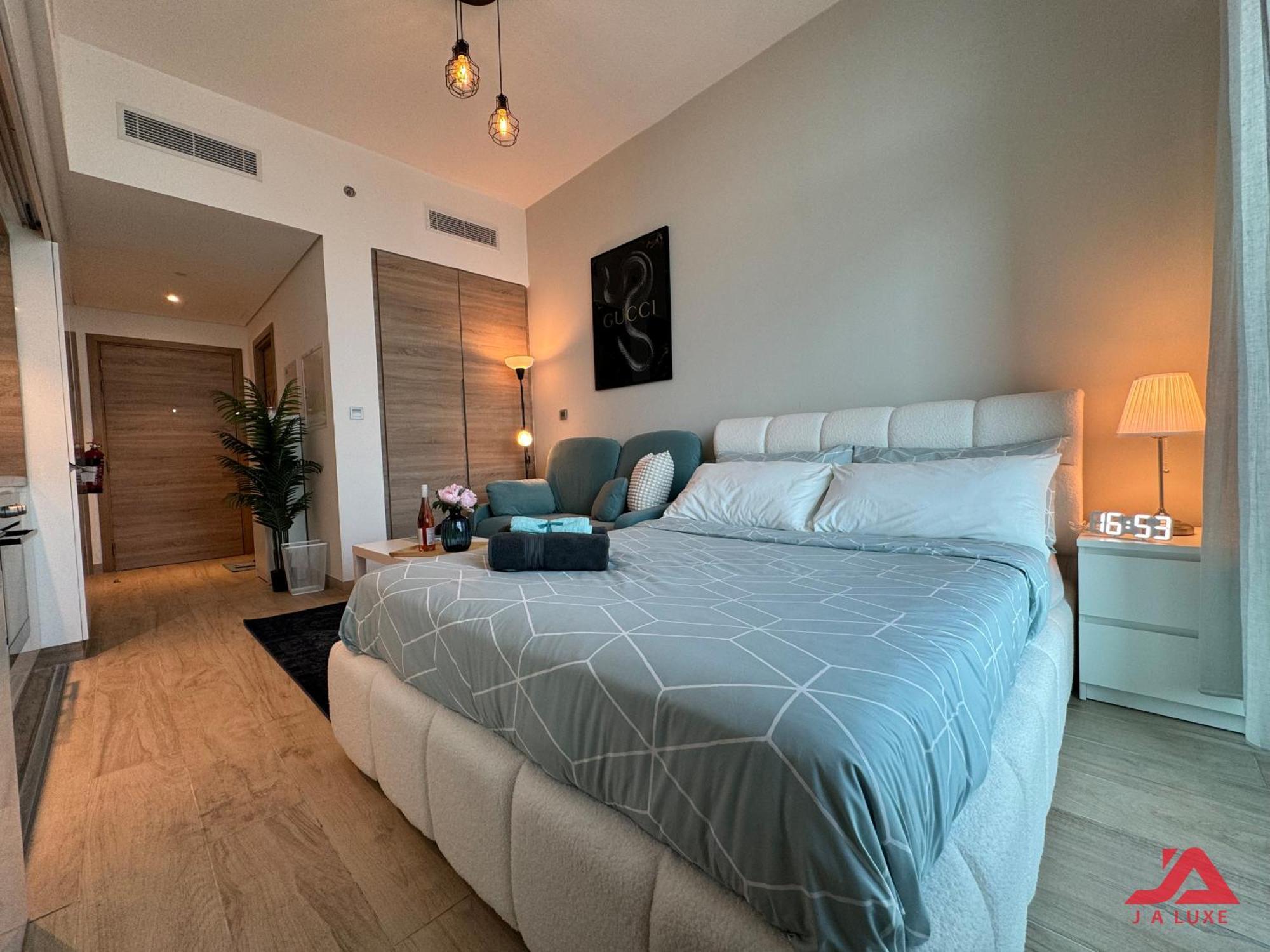 Apartament Warm Cozy Partial Sea View In Marina With Modern Gym & Pool, Steps To Jbr Beach, Marina Walk & Metro
