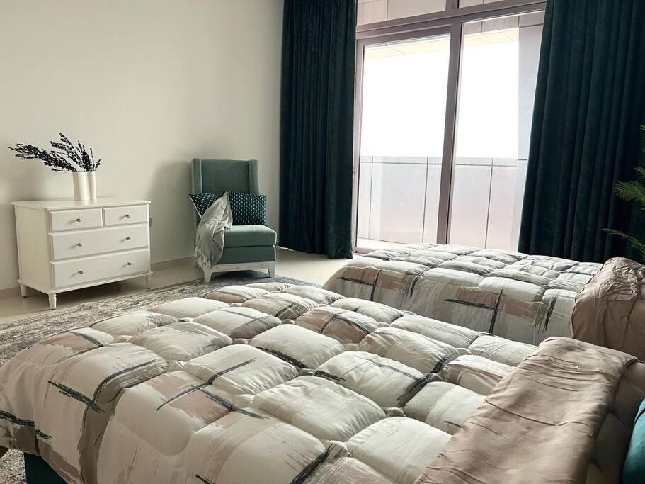 2br + Maid With Fantastic View Apartamento