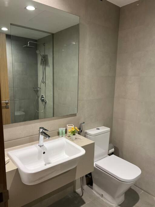 2br + Maid With Fantastic View Apartamento Dubai