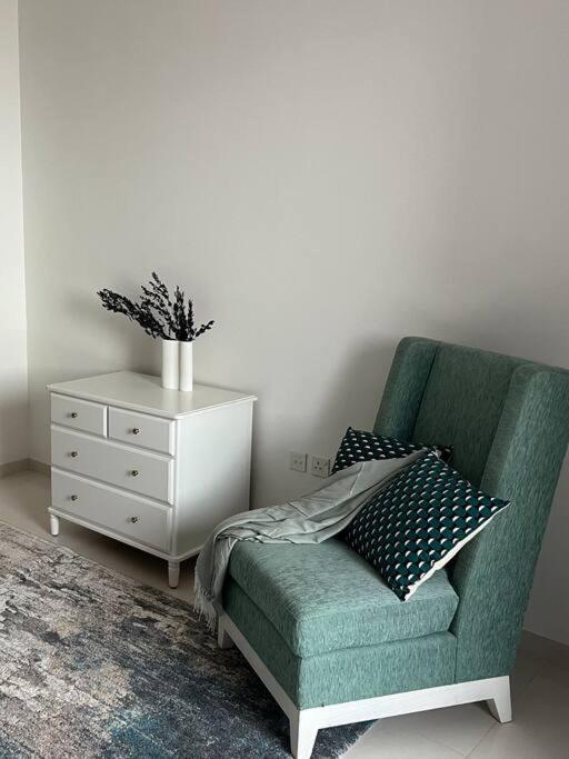 2br + Maid With Fantastic View Apartamento